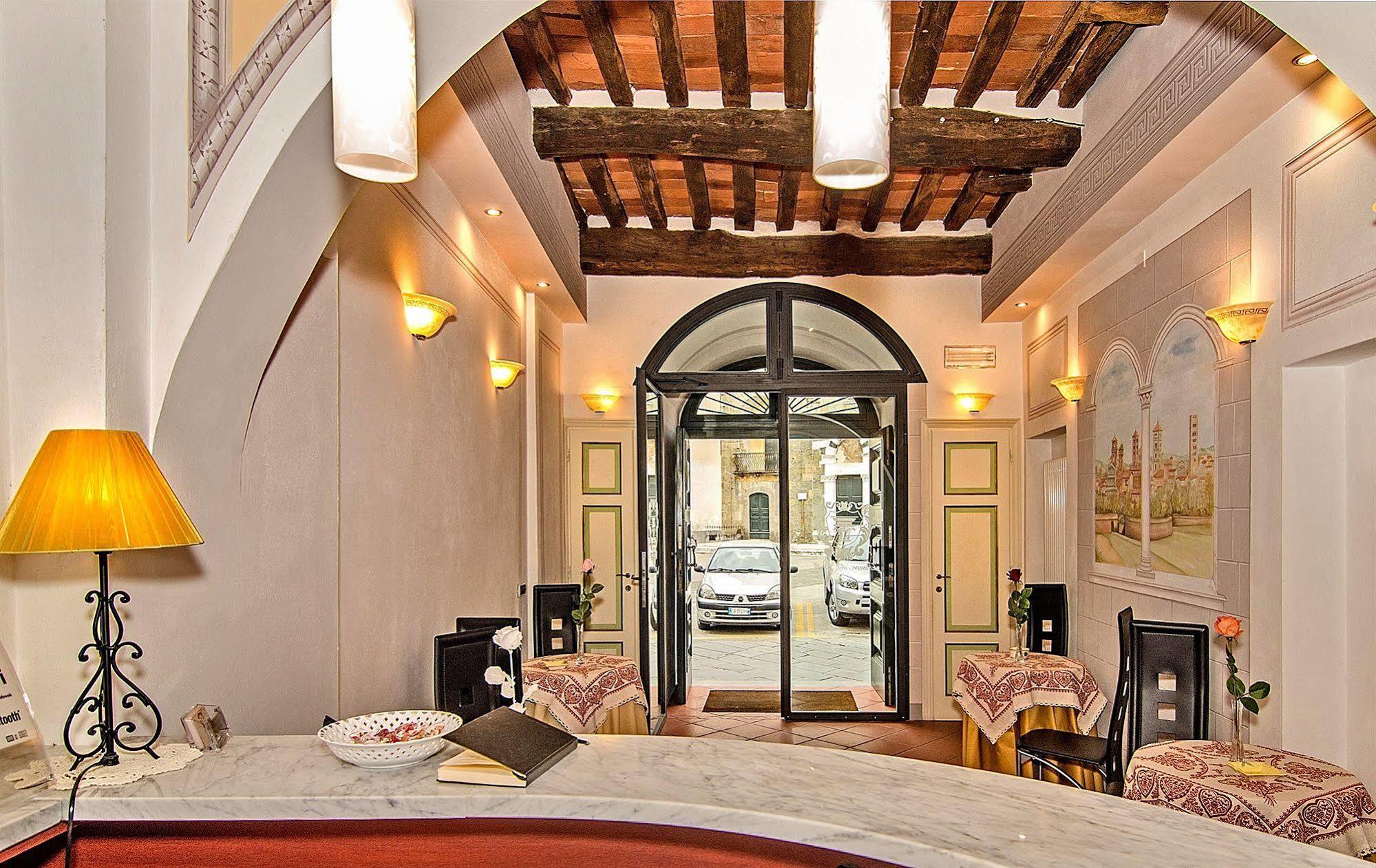 Dimora Dei Guelfi Luxury Rooms Lucca Exteriér fotografie