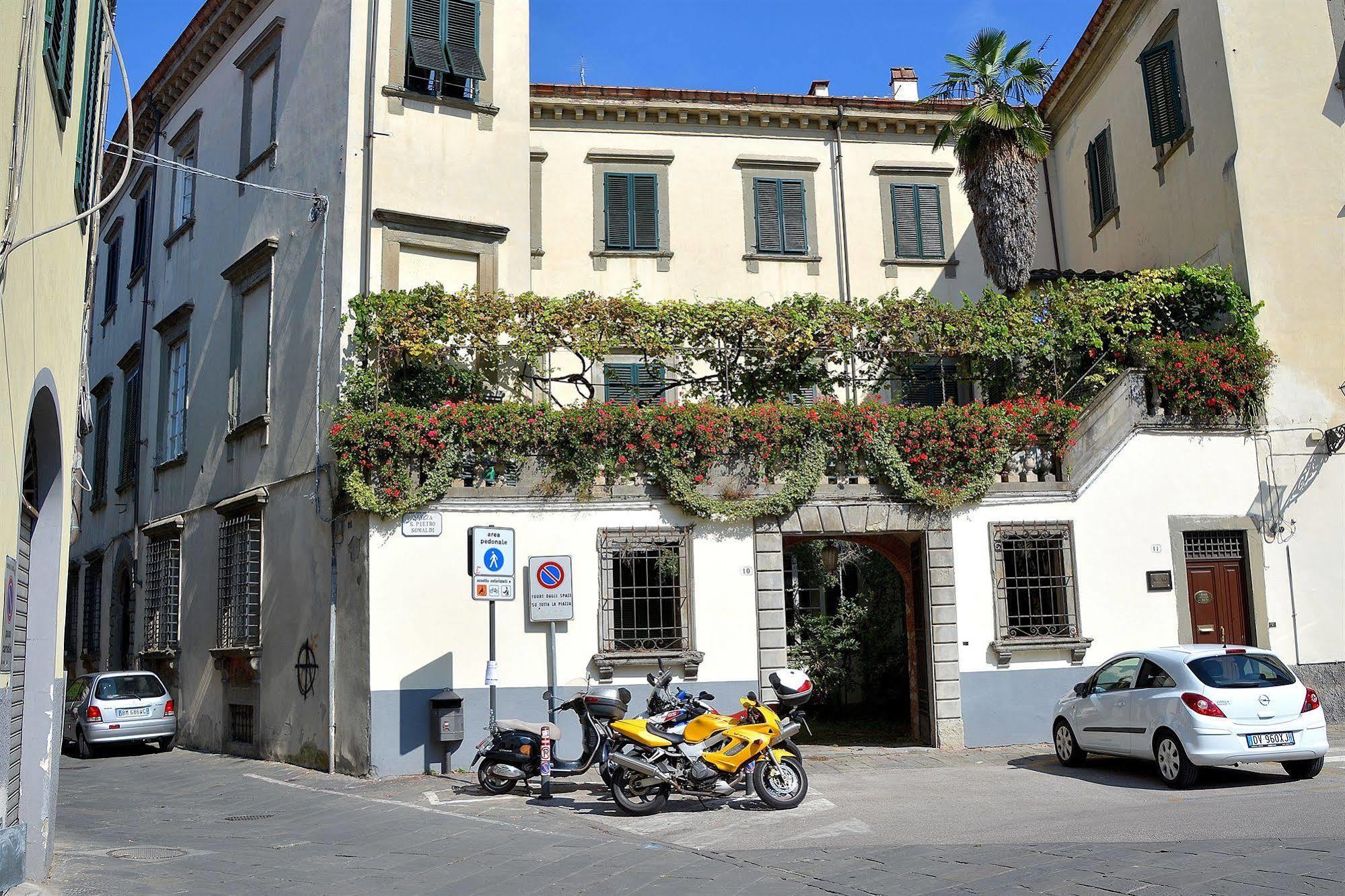 Dimora Dei Guelfi Luxury Rooms Lucca Exteriér fotografie
